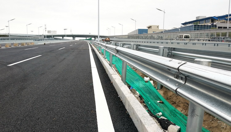 波形护栏A级、B级和SB级 波形护栏A级、B级和SB级