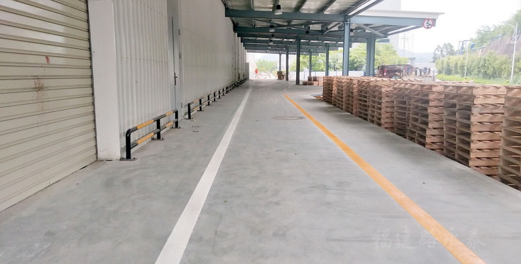 厦门长塑实业厂区地面停车场划线(图2) 厦门长塑实业厂区地面停车场划线(图2)