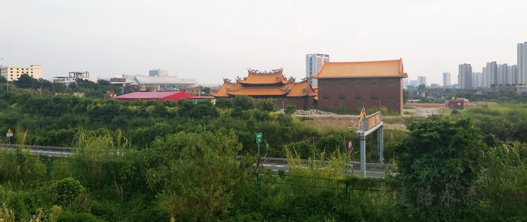 厦门加强型三波波形护栏安装工程项目(图1) 厦门加强型三波波形护栏安装工程项目(图1)